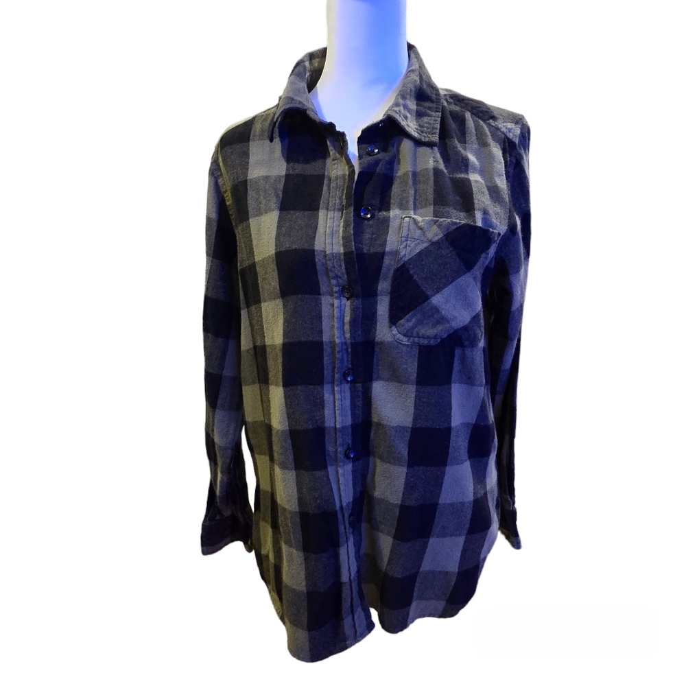 Time and Tru Black and Green Long Sleeve Plaid Flannel Size S Juniors